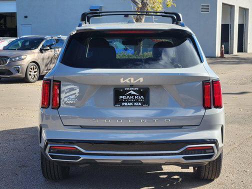 2022 Kia Sorento SX