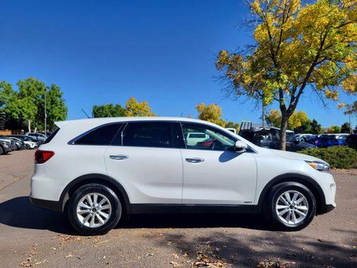 2019 Kia Sorento LX