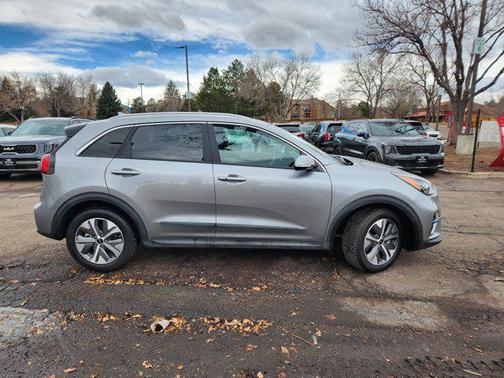 2022 Kia Niro EV EX Premium