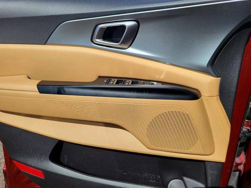 2023 Kia Carnival LX