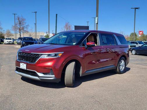 2023 Kia Carnival LX