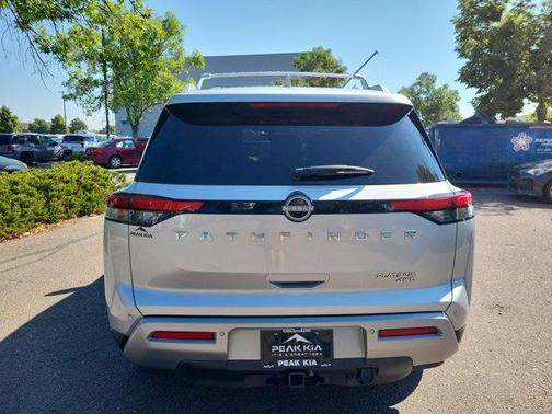 2023 Nissan Pathfinder Platinum 4WD