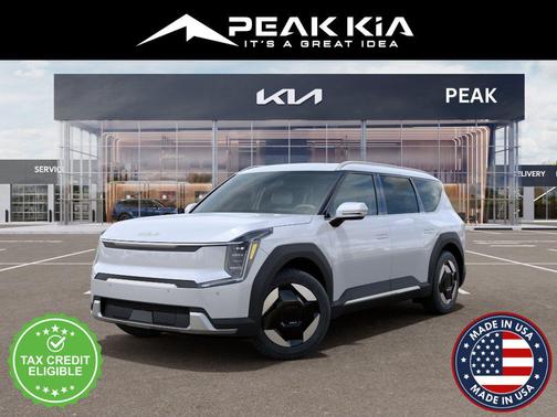 Glacial White Pearl 2026 Kia EV9 Wind