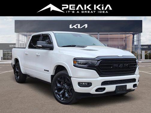Ivory White Tri-Coat Pearlcoat 2021 RAM 1500 Limited