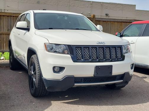 Stone White Clearcoat 2012 Jeep Grand Cherokee Laredo