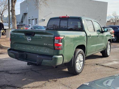 2022 Nissan Frontier SV