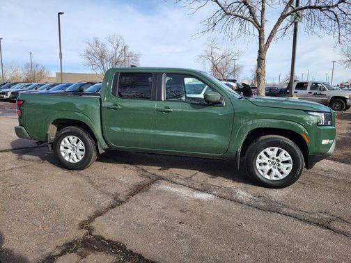2022 Nissan Frontier SV