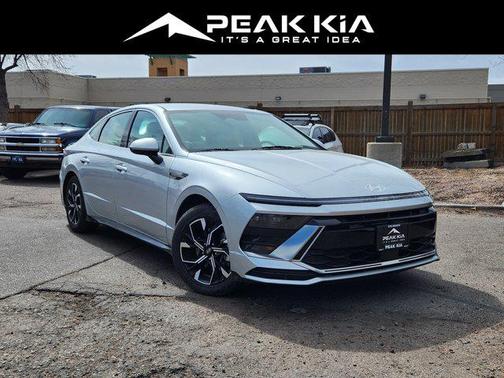 Aero Silver 2025 Hyundai SONATA SEL