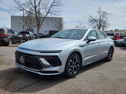 Aero Silver 2025 Hyundai SONATA SEL