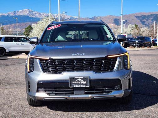 Steel Gray 2025 Kia Sorento Hybrid EX