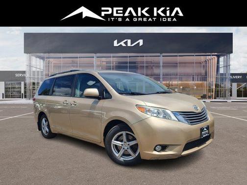 2011 Toyota Sienna XLE
