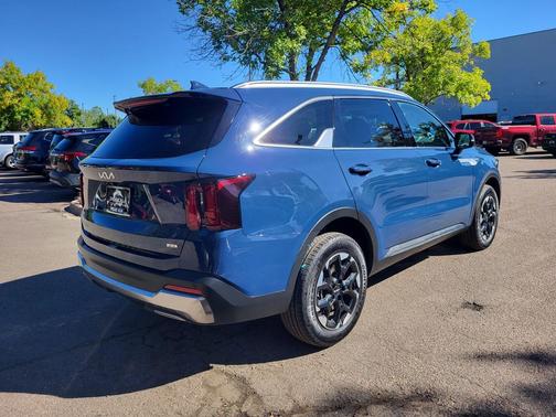 2025 Kia Sorento S