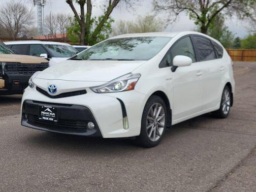 White 2015 Toyota Prius v Five