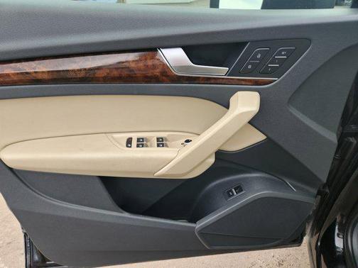 2018 Audi Q5 2.0T Premium Plus