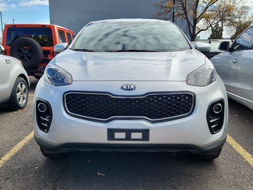 Sparkling Silver 2019 Kia Sportage LX