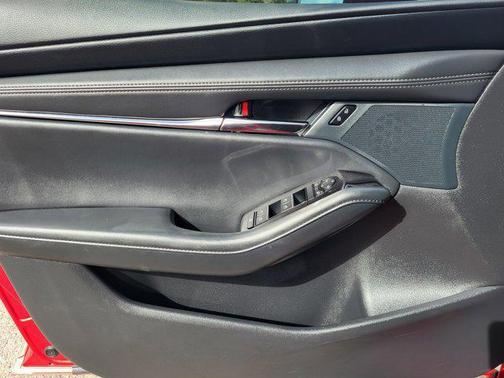 2023 Mazda Mazda3 FWD w/Preferred Package