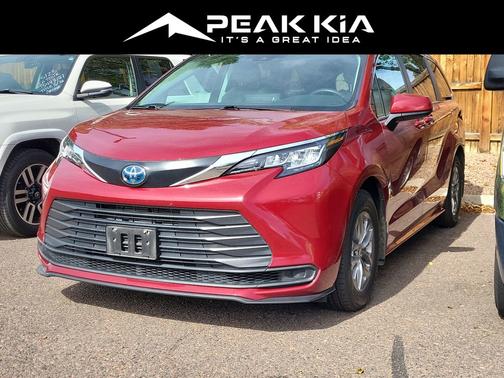 Ruby Flare Pearl 2023 Toyota Sienna LE