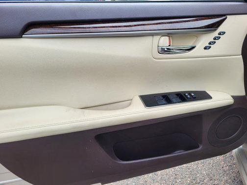 2017 Lexus ES 350 Base