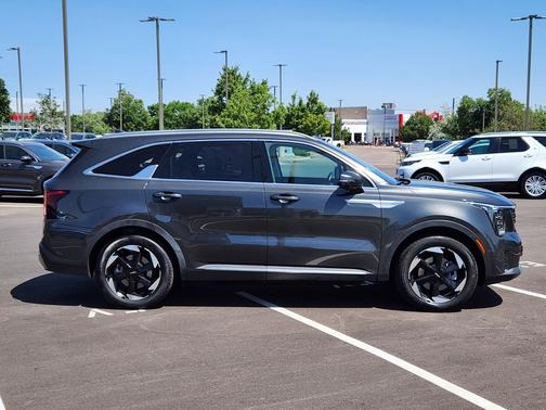 Interstellar Gray 2025 Kia Sorento Hybrid EX