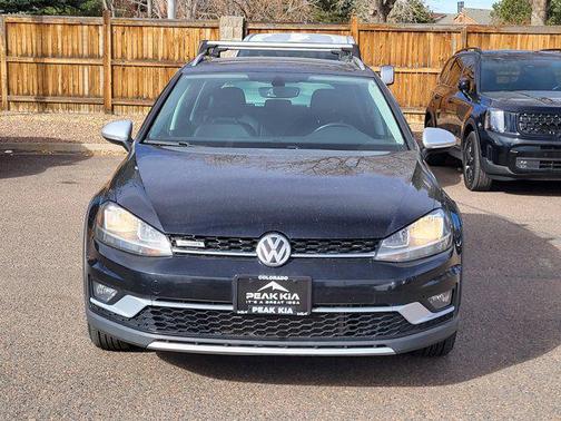 2018 Volkswagen Golf Alltrack TSI S