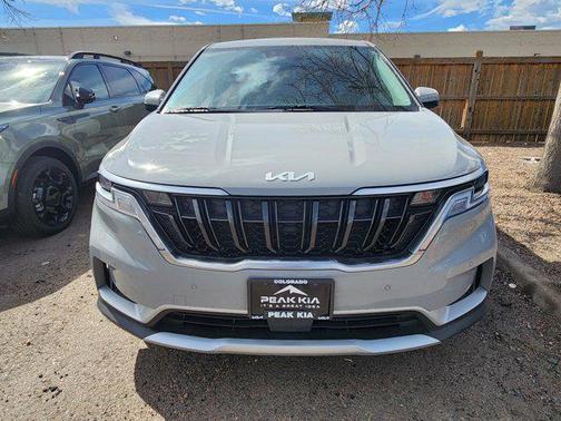 2024 Kia Carnival EX