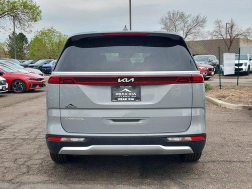 2024 Kia Carnival EX
