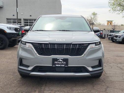 2024 Kia Carnival EX