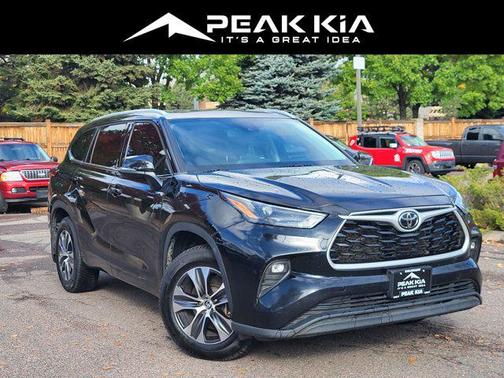 2022 Toyota Highlander XLE