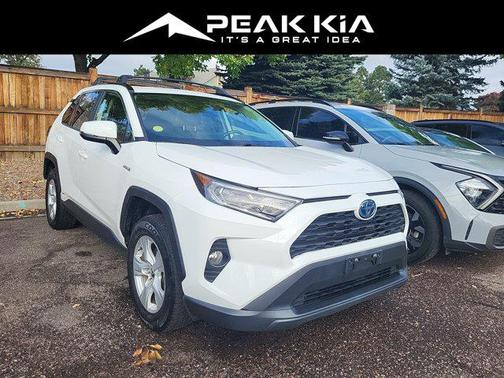 2020 Toyota RAV4 Hybrid XLE
