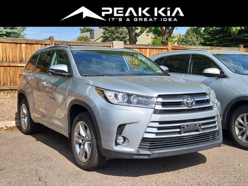 Celestial Silver Metallic 2019 Toyota Highlander Limited