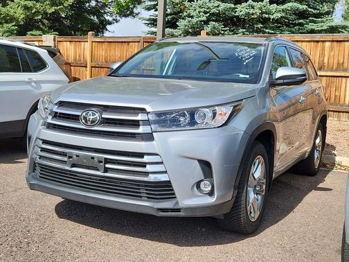 Celestial Silver Metallic 2019 Toyota Highlander Limited