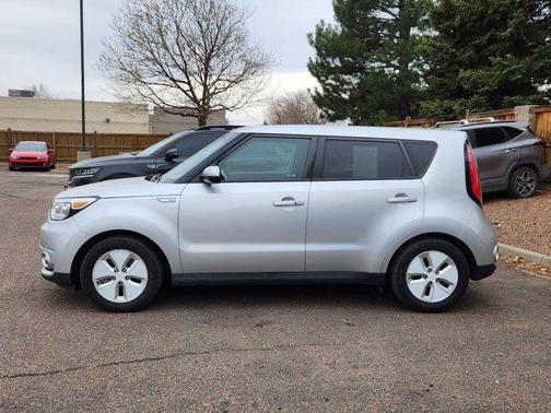 2016 Kia Soul EV +