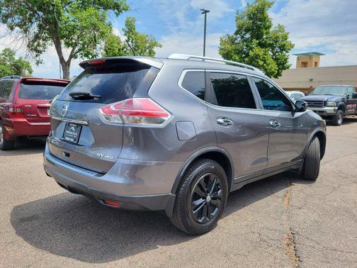 2016 Nissan Rogue SV