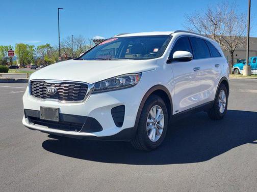 Snow White Pearl 2019 Kia Sorento LX