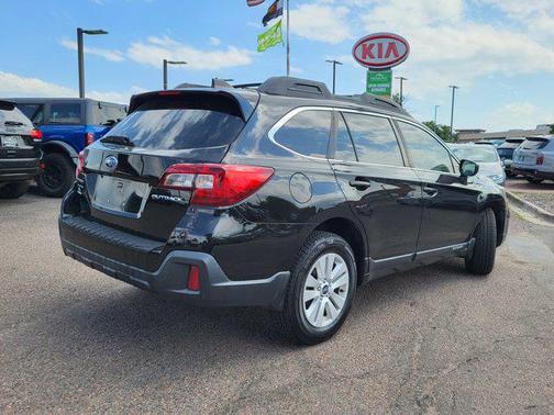 2018 Subaru Outback 2.5i Premium