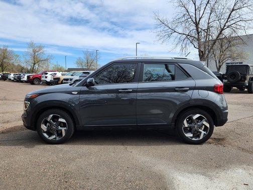 2023 Hyundai VENUE Limited