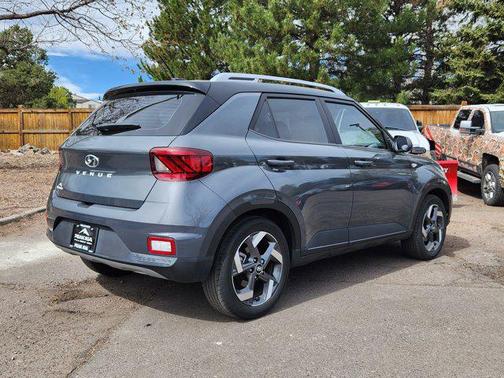 2023 Hyundai VENUE Limited