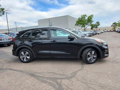 2021 Kia Niro LXS
