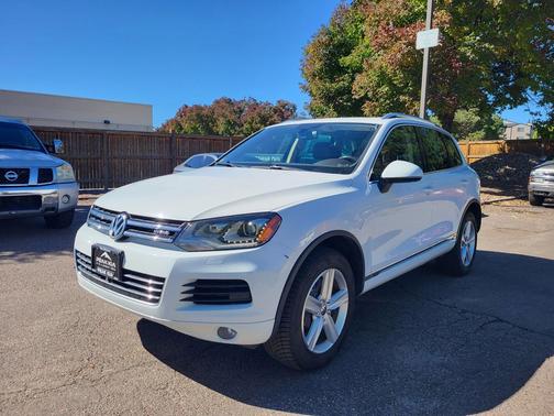 2014 Volkswagen Touareg Hybrid Base