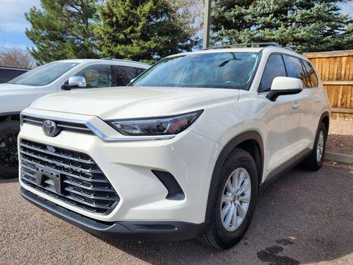 White 2024 Toyota Grand Highlander XLE