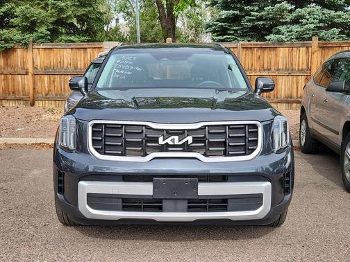 Gravity Gray 2024 Kia Telluride S