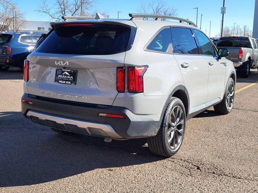 2022 Kia Sorento SX