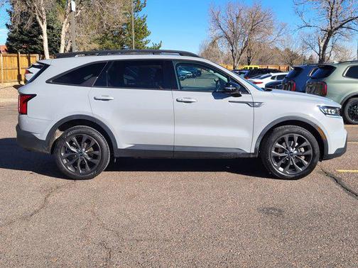 2022 Kia Sorento SX