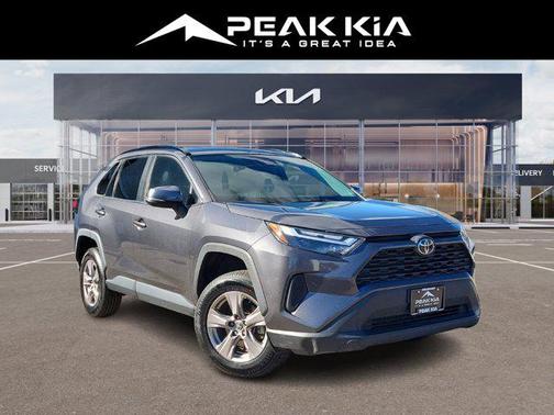 2022 Toyota RAV4 XLE