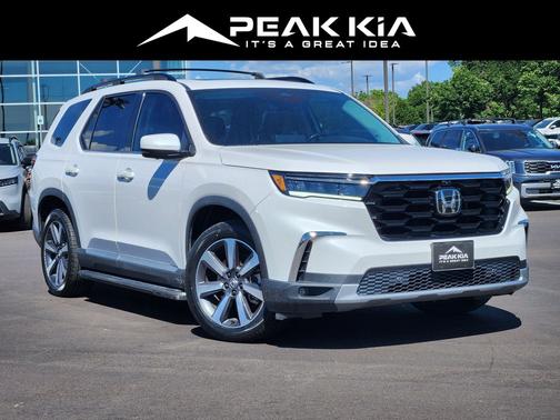 Platinum White Pearl 2023 Honda Pilot AWD Elite