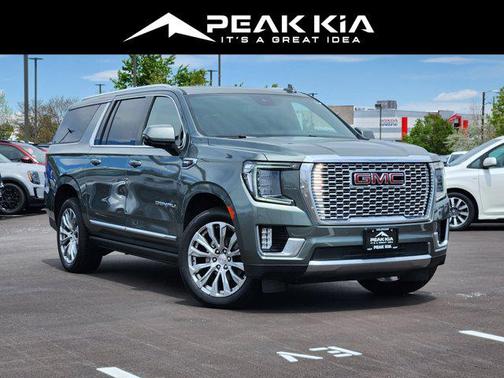 Frosted Pine Metallic 2023 GMC Yukon XL Denali