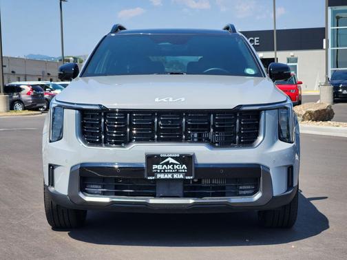 Wolf Gray 2024 Kia Sorento SX