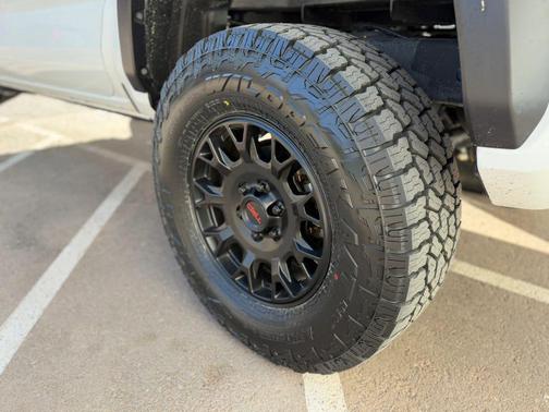 2024 Toyota Tacoma TRD Off Road