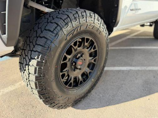 2024 Toyota Tacoma TRD Off Road