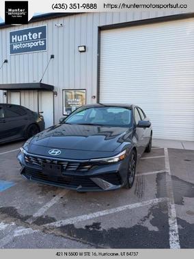 2024 Hyundai ELANTRA Limited